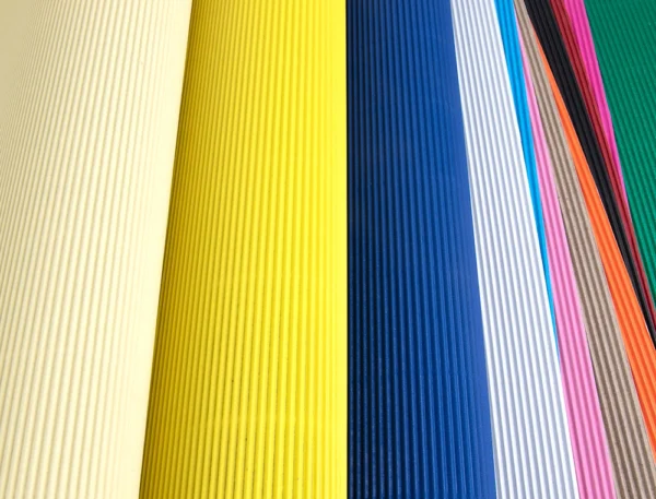 Cartão Canelado Liderpapel 320g 50x70cm para trabalhos manuais