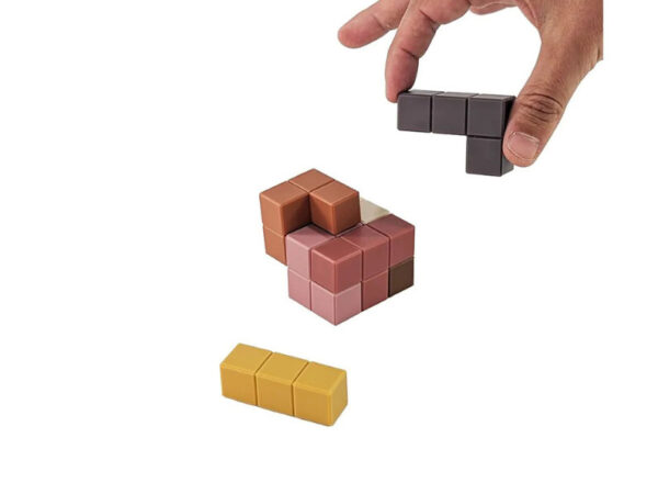 Cubo Lógico 3D para reabilitação cognitiva e coordenação motora
