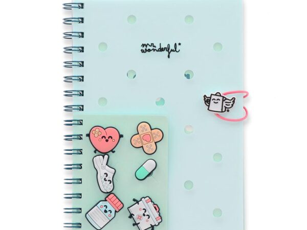 Caderno A5 Mr. Wonderful com charms de borracha".