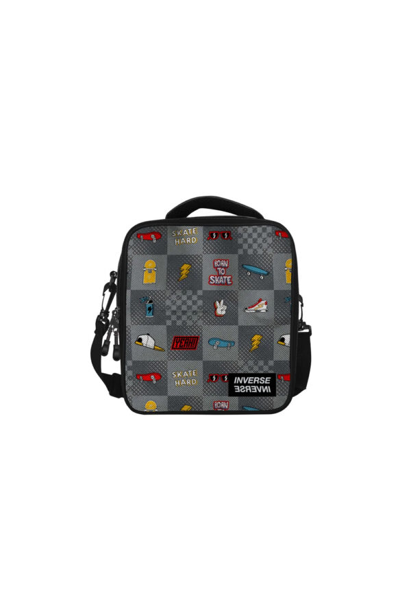 Compre a Lancheira Térmica Escolar Fingerboard Teen Inverse da Ambar. Bolsa de almoço com forro térmico, alças ajustáveis e padrão moderno de skate.