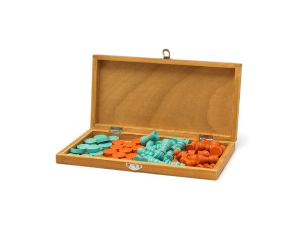 Conjunto completo Jogo de Xadrez e Damas Legami Wooden mostrando a versatilidade do tabuleiro duplo