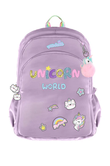 Mochila escolar Unicorn World da marca Ambar em tom roxo com patches decorativos de unicórnio e arco-íris.