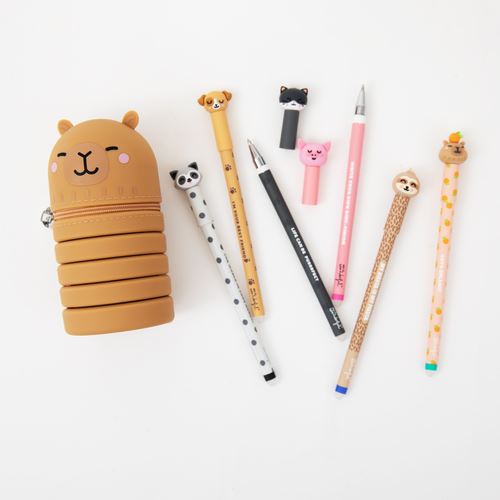 Estojo de Silicone Mr. Wonderful Capivara Aberto como Copo de Secretaria